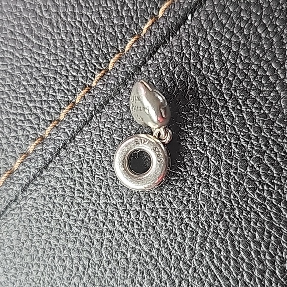 Pandora charm authentic - Picture 2 of 3